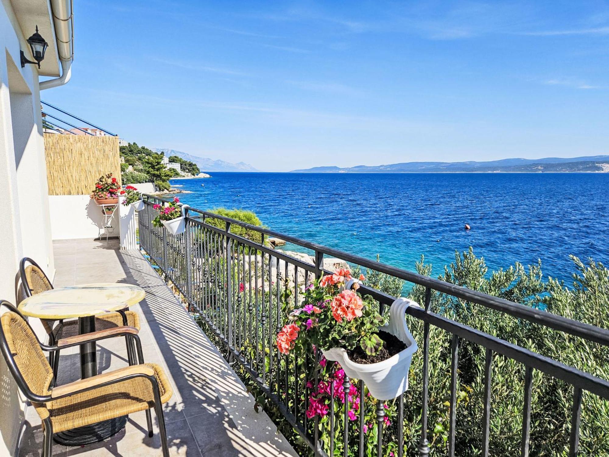 Holiday Home Lara By Interhome Omis Exterior photo